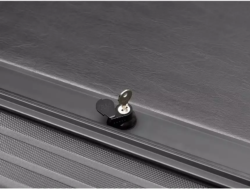 Roll-N-Lock M-Series Xt Retractable Tonneau Cover For 2024 Toyota Tacoma – 6-Foot Bed, Heavy-Duty Aluminum 1