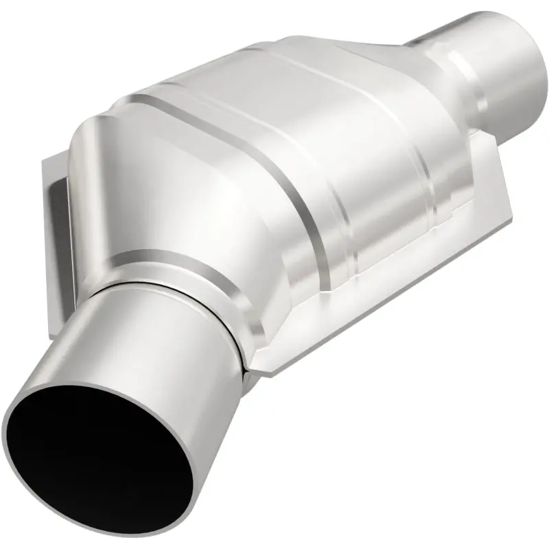 Magnaflow Universal Catalytic Converter – 2-Angled Inlet Configuration 1
